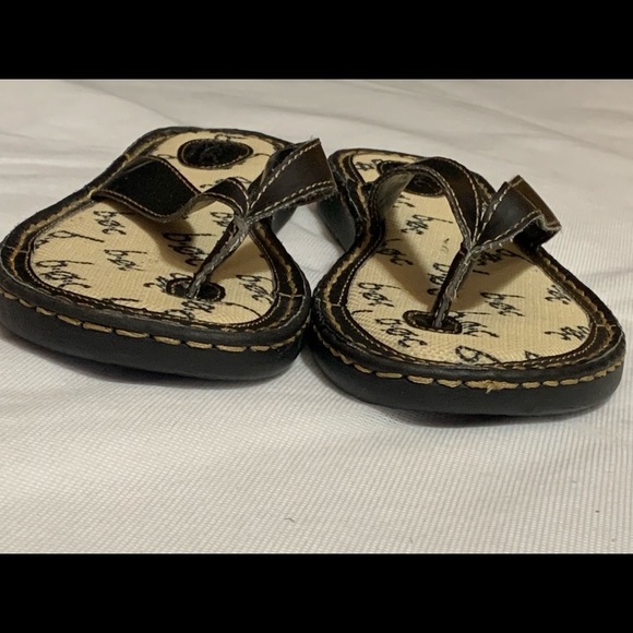 b•o•c black sandals - Picture 3 of 5